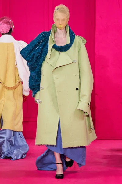 Look 7